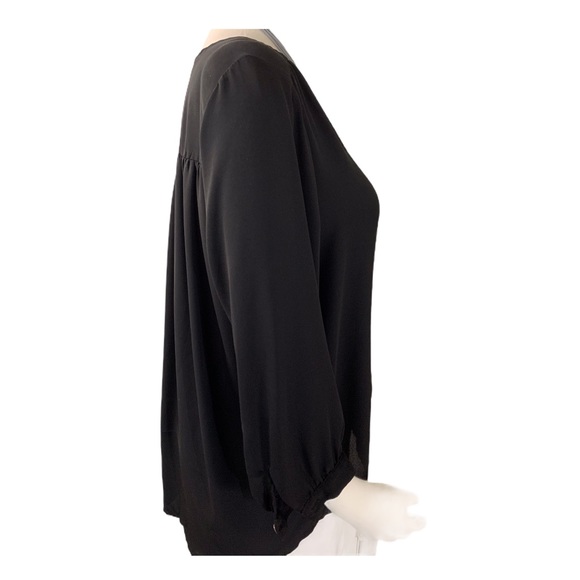 Olivaceous Black Lightweight Loose-fitting Blouse Size L - Picture 3 of 7